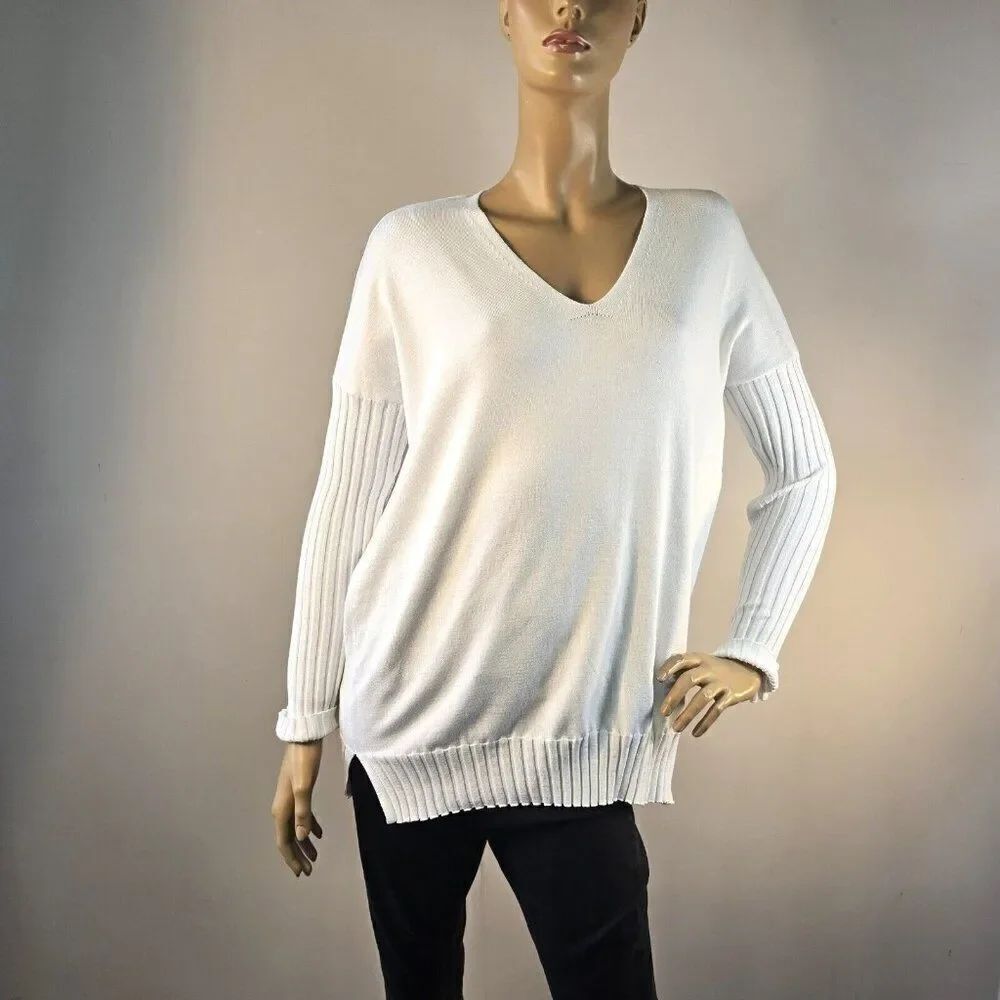 Metric Knits White Sweater V-Neck Long Ribbed Sleeves Ribbed Hem Oversized Sz M